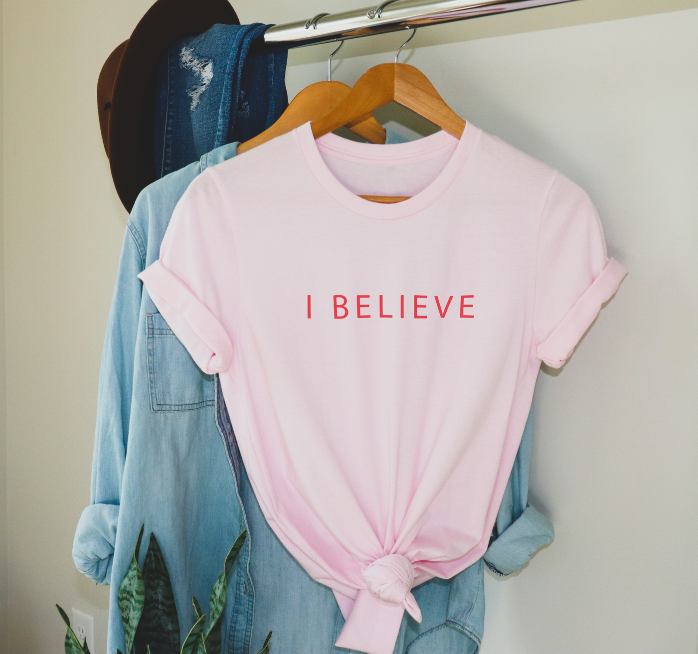 'I BELIEVE' Christmas T-Shirt