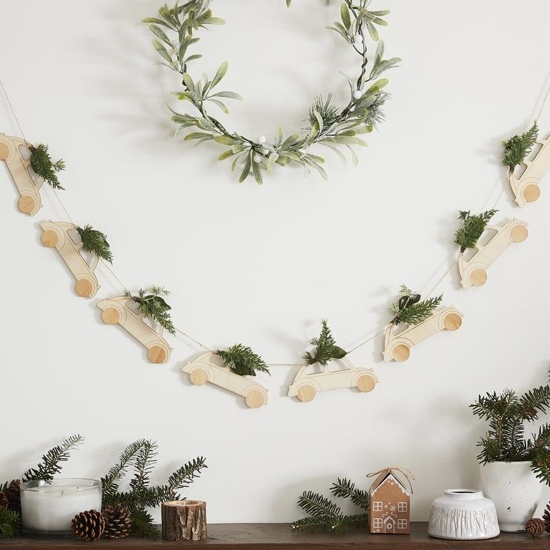 WOODEN CAR CHRISTMAS BUNTING WITH FOLIAGE