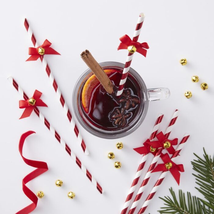 Christmas Red & Gold Straws With Bells - Ralph and Luna Party Shop